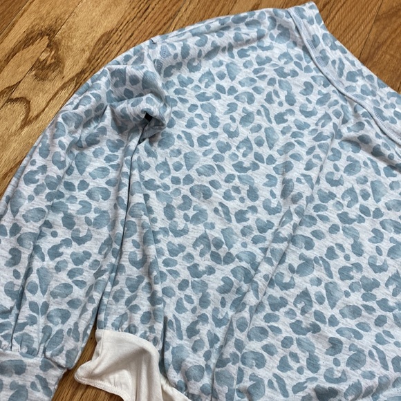 Le Lis Bodysuit - Picture 2 of 5